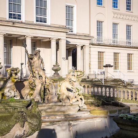 Elliot Oliver - Luxury 2 Bedroom Regency Apartment With Parking & Ev Charger Cheltenham Luaran gambar