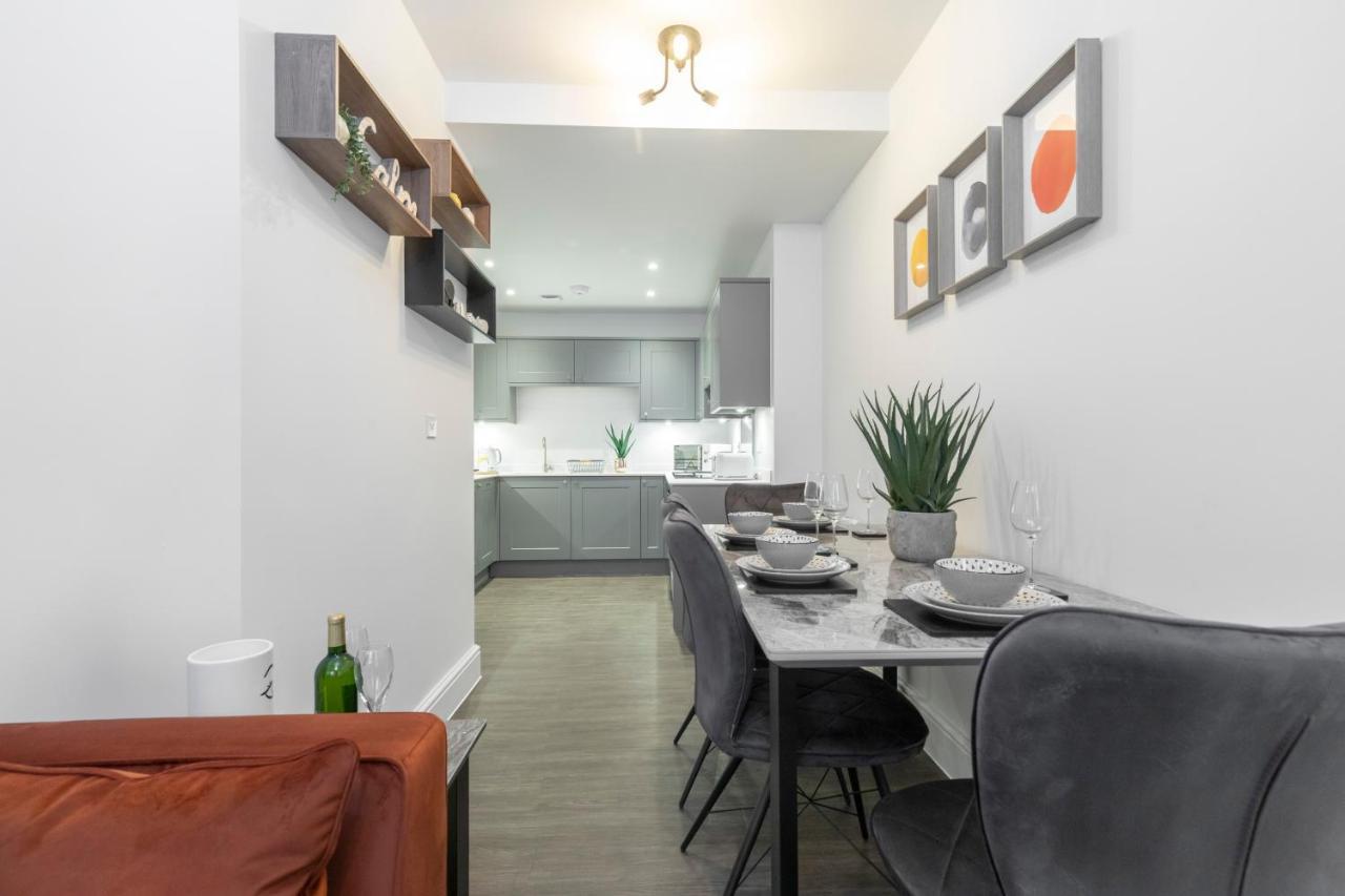 Elliot Oliver - Luxury 2 Bedroom Regency Apartment With Parking & Ev Charger Cheltenham Luaran gambar
