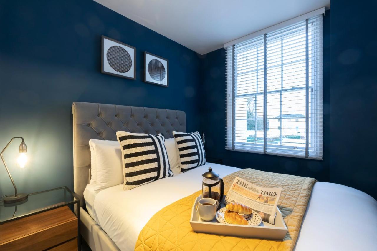 Elliot Oliver - Luxury 2 Bedroom Regency Apartment With Parking & Ev Charger Cheltenham Luaran gambar