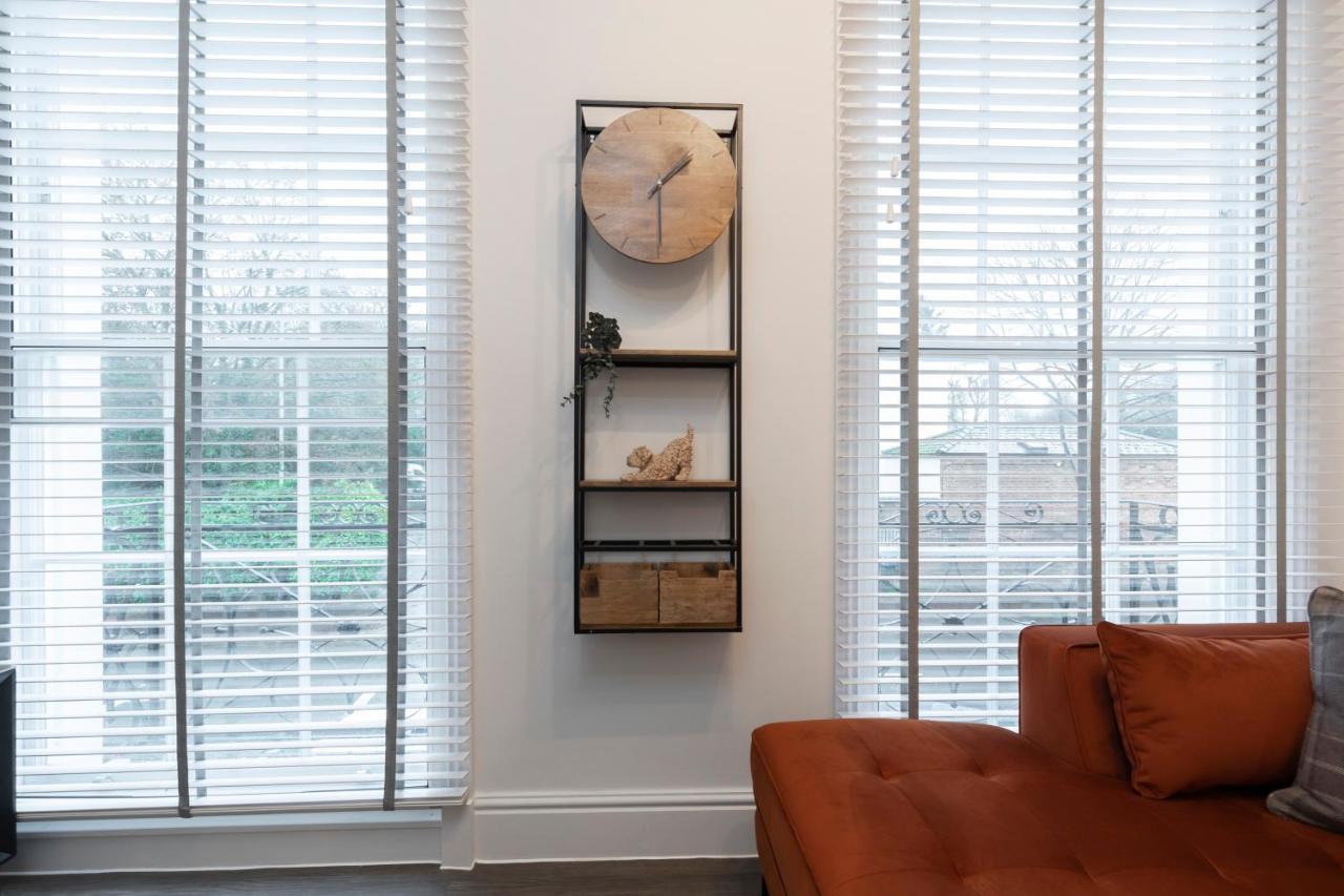 Elliot Oliver - Luxury 2 Bedroom Regency Apartment With Parking & Ev Charger Cheltenham Luaran gambar